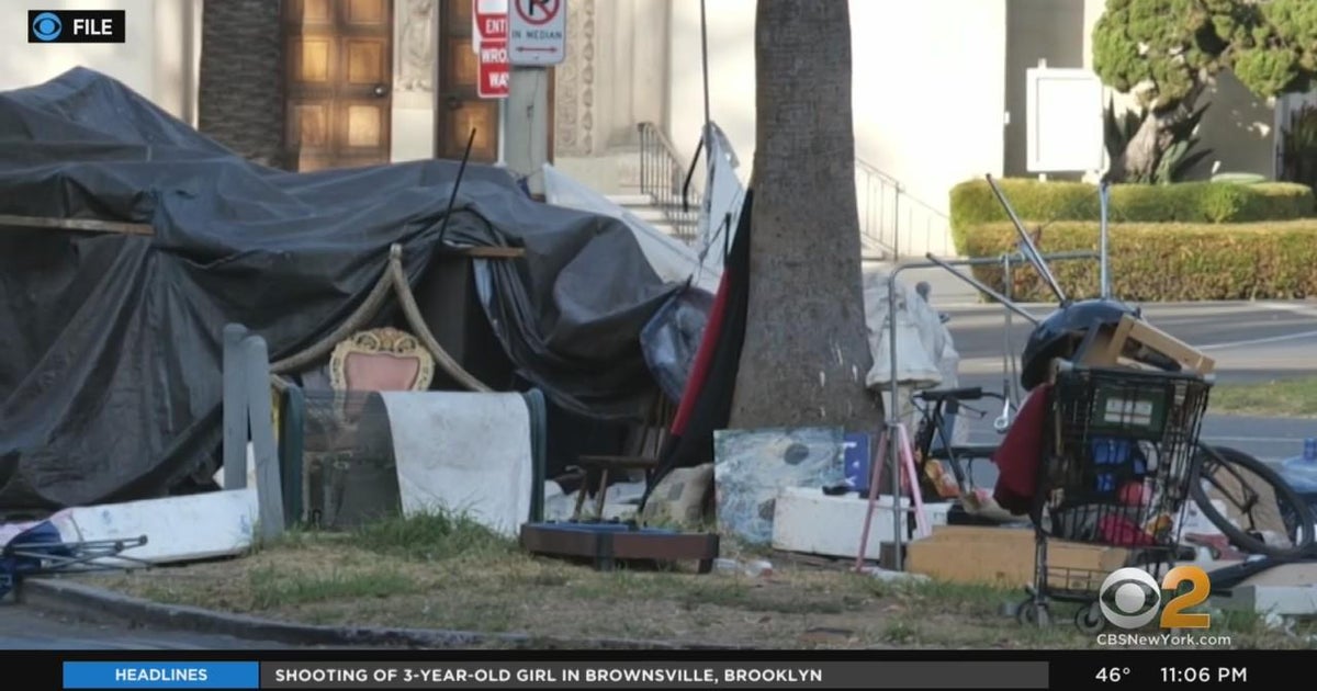Homeless encampments across NYC being targeted by new initiative - CBS ...