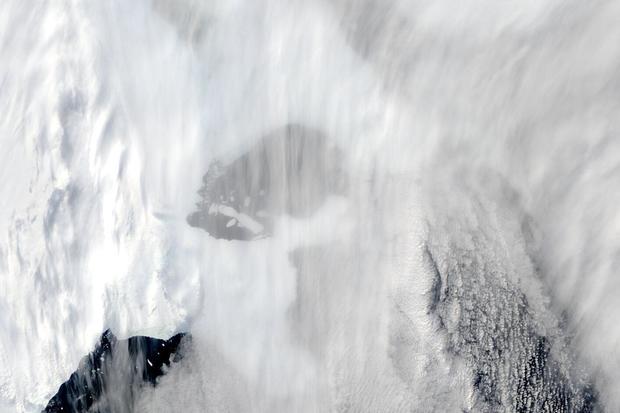 Antarctic Ice Collapse 