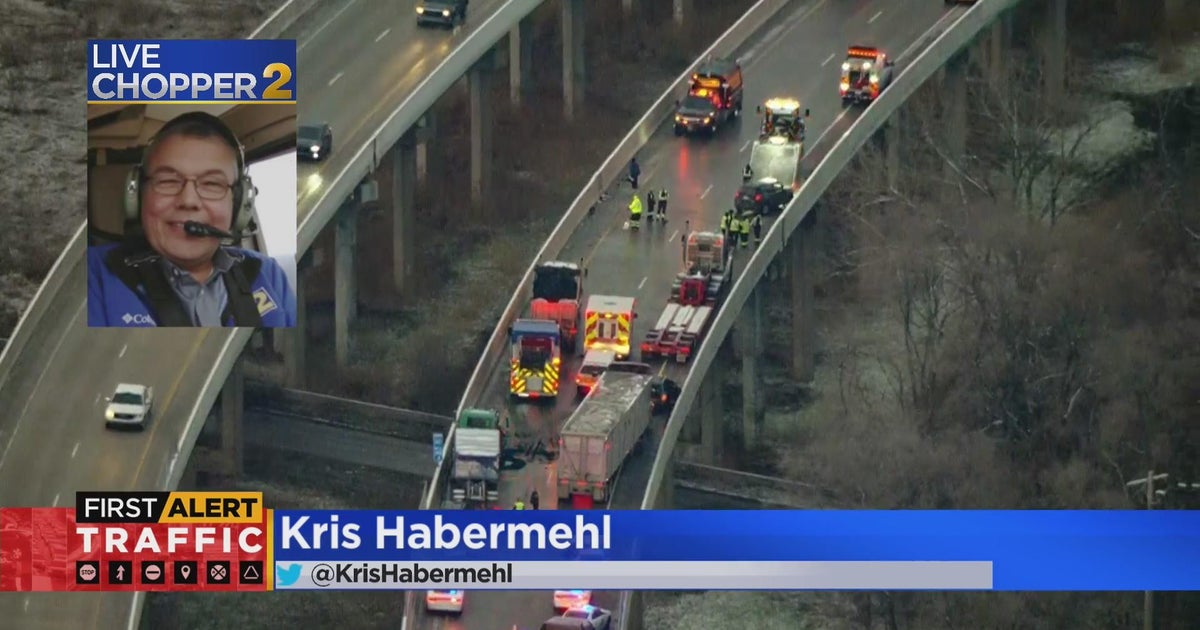Multiple crashes reported on on I-65 in Gary, Indiana due to icy roads ...