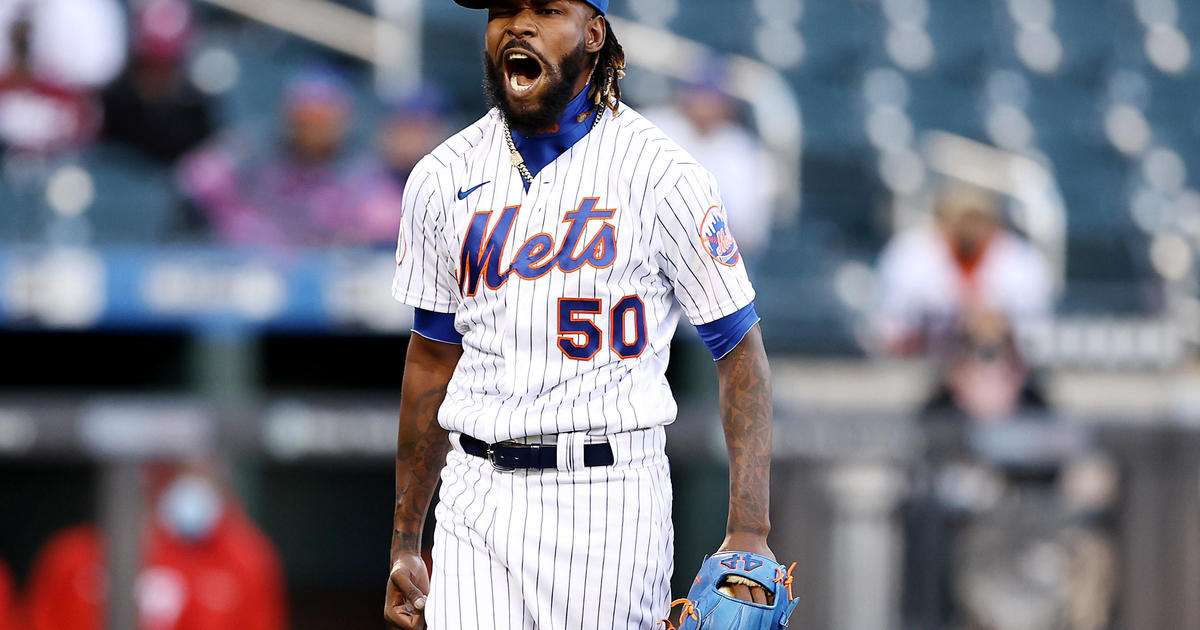 Miguel Castro traded to Yankees from Mets for Joely Rodríguez