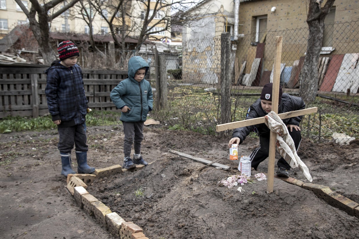 Bucha massacre: CBS News finds evidence of atrocities near Ukraine's ...
