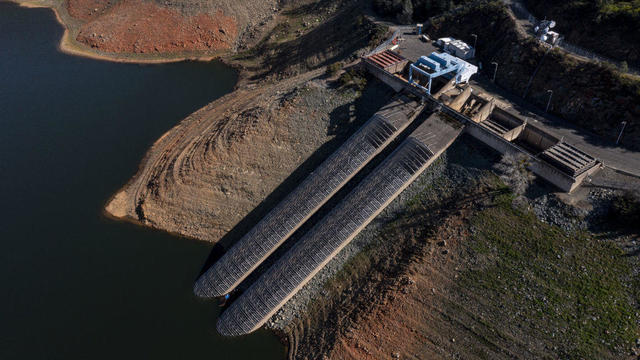 Lake Oroville As Californias Drought-Relief Dreams Are Quickly Drying Up 