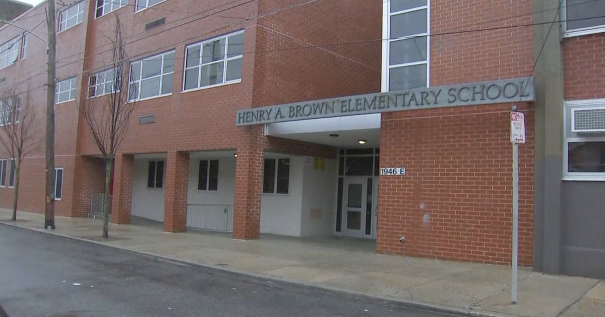 philadelphia-elementary-school-lockdown-lifted-after-staff-member
