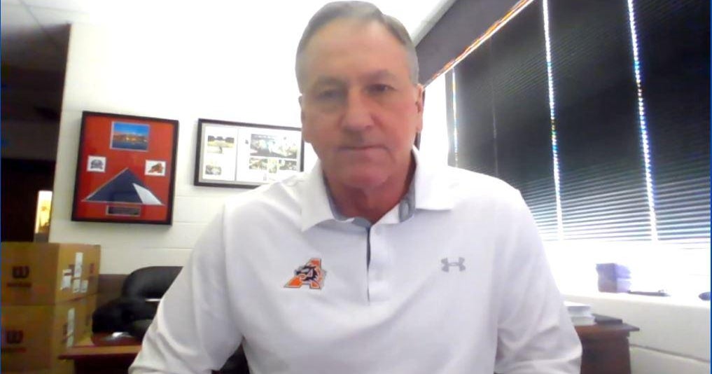 Aledo football coach reflects on passing of Rayfield Wright - CBS Texas