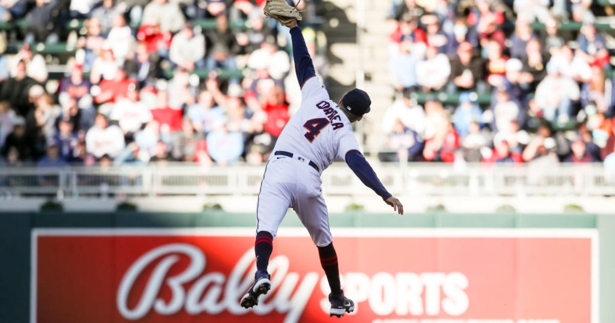 Robbie Ray goes 7 innings as Mariners beat Twins 2-1 on opening