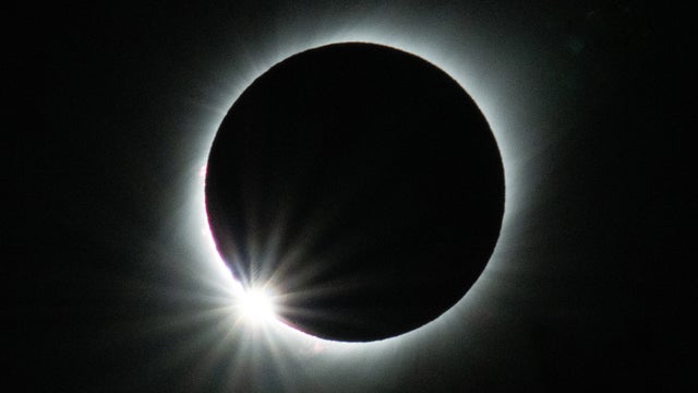 Total-Solar-Eclipse.jpg 