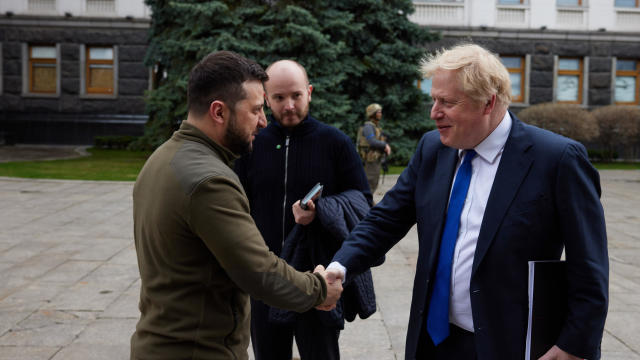 johnson-zelenskyy-meeting.jpg 