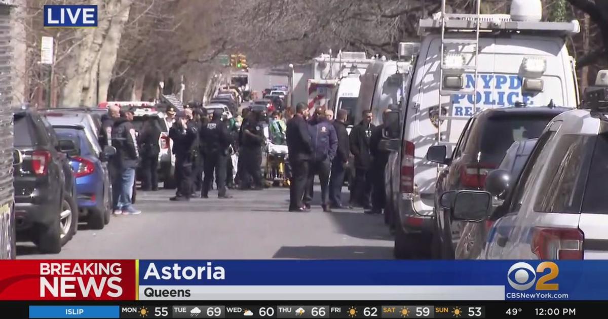 NYPD: Police Shoot Man Armed With Machete In Queens - CBS New York