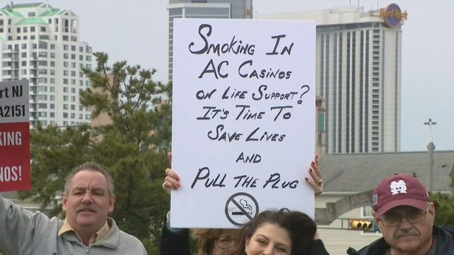 12VO_AC-CASINO-SMOKING-RALLY.transfer_frame_531.jpg 