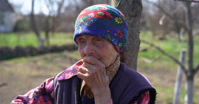 Elderly Ukrainian woman says she was raped after Russians took her village - CBS News