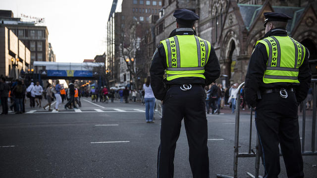 boston-police-marathon.jpg 