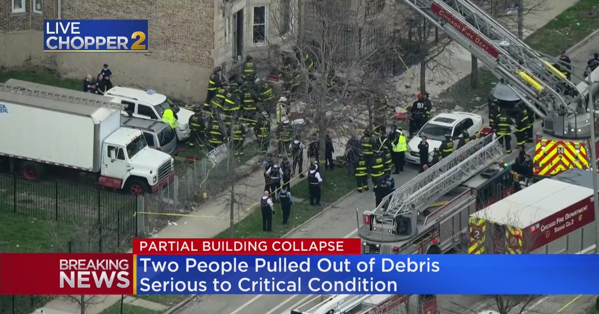 Multiple injuries in building collapse in East Garfield Park - CBS Chicago