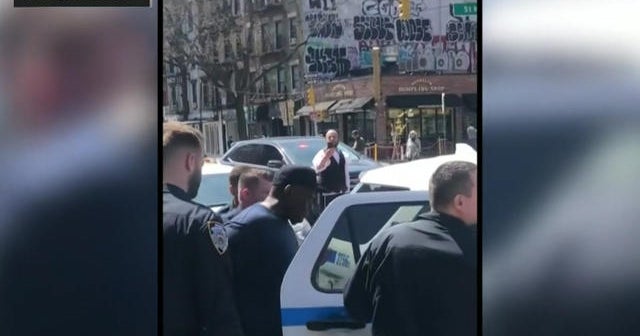 Suspect in custody after shooting rampage on a Brooklyn subway - CBS News