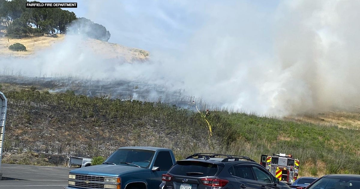 Firefighters Stop 3-Alarm Vegetation Fire In Fairfield - CBS Sacramento