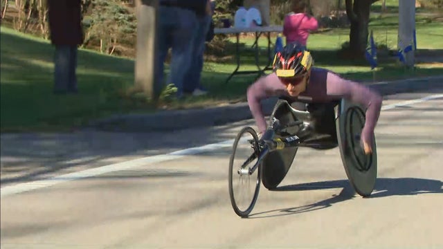 2022-BOSTON-MARATHON-WOMENS-WHEELCHAIR-20220418.01_frame_139166.jpeg 