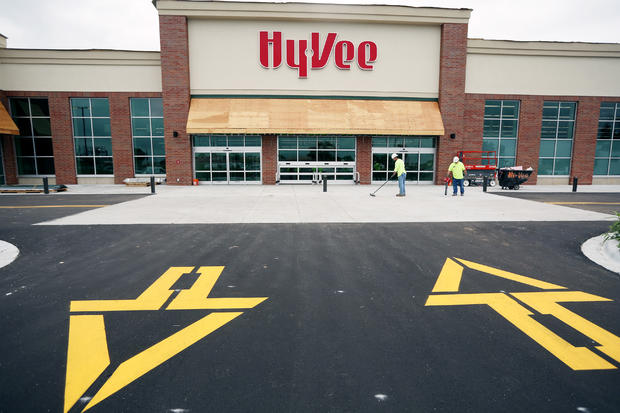 The new Hy-Vee grocery store is set to open in September Thursday July 16, 2015 in Oakdale MN. ] Jerry Holt/ Jerry.Holt@Startribune.com 