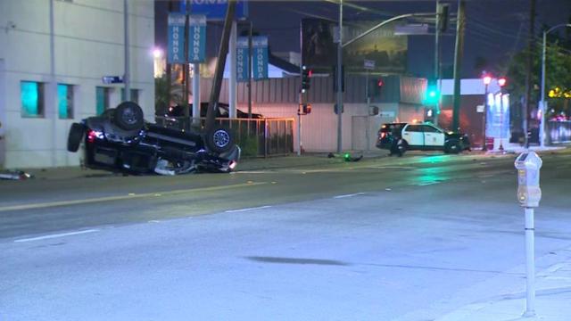 2 LAPD officers hurt in crash during pursuit in Hollywood 