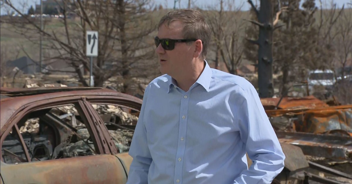Sen. Michael Tours Marshall Fire Burn Area, Where Debris Removal