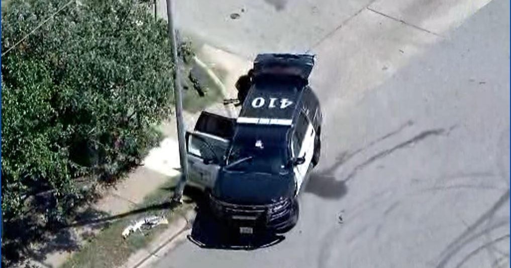 No one hurt after car hits Fort Worth police cruiser - CBS Texas