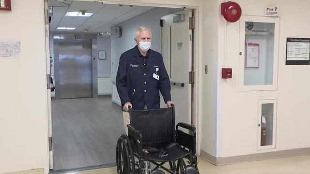 george-meyer-88-year-old-hospital-volunteer.jpg 