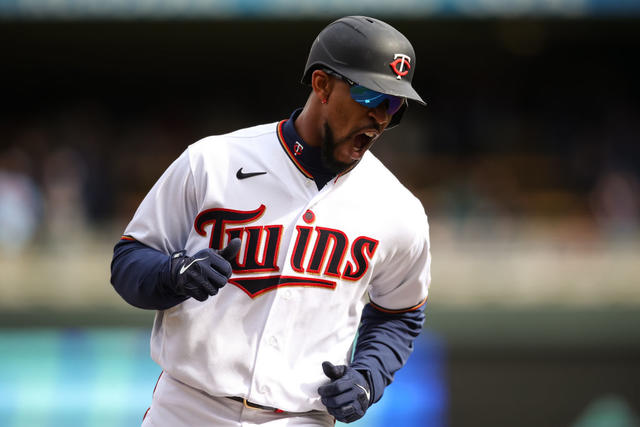 Twins carefully manage Byron Buxton's playing time as outfielder