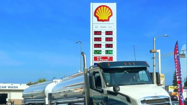 cbsn-fusion-surging-gas-prices-increase-everyday-costs-thumbnail-988006-640x360.jpg 