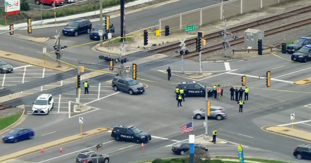 Motorcyclist killed in crash with dump truck in Rosemont; traffic