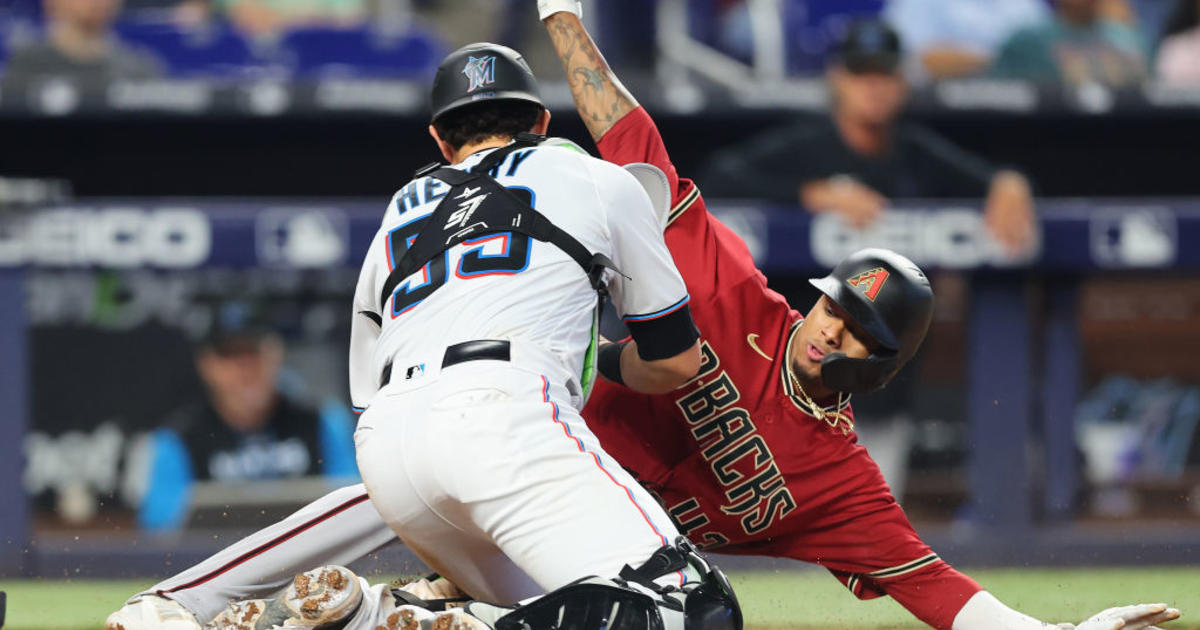 Arizona's Bumgarner ejected after 1st inning at Miami