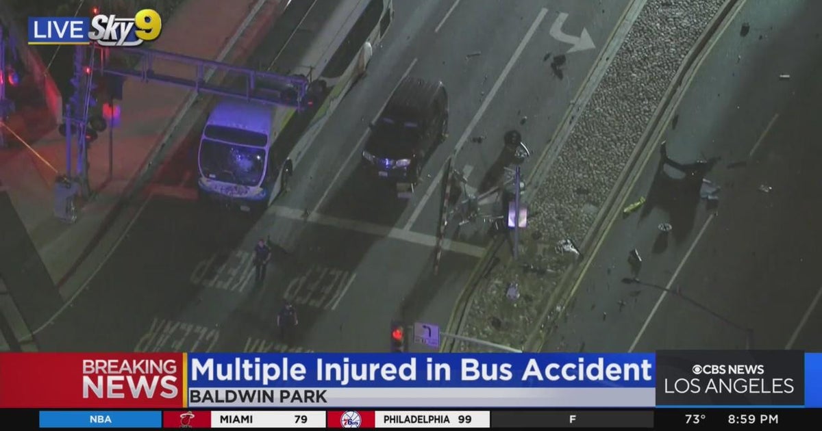 Three injured, one seriously following multivehicle crash involving bus in Baldwin Park CBS