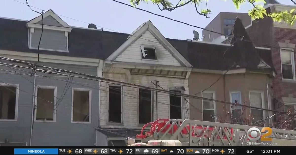 1 person killed in Bronx house fire - CBS New York