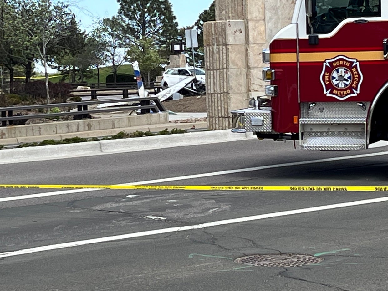 plane crash broomfield 
