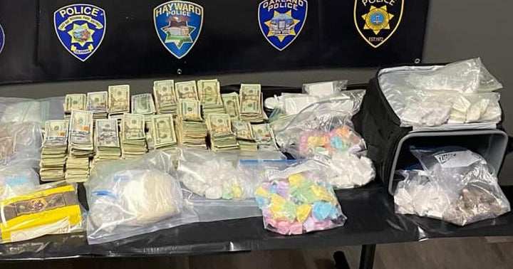 Alameda deputies make big fentanyl bust in front of Oakland high school ...
