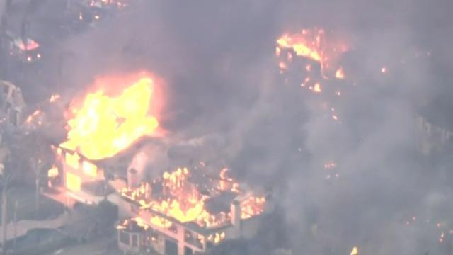 cbsn-fusion-coastal-fire-destroys-homes-in-orange-county-california-thumbnail-1005625-640x360.jpg 