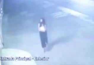 Surveillance video shows Mexican law student Debanhi Escobar before her  death as unsolved case becomes "spectacle" - CBS News