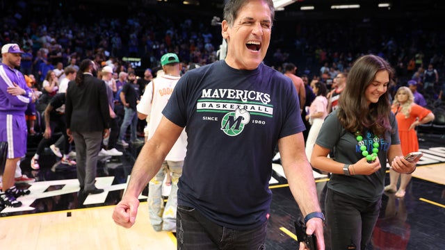 Dallas Mavericks v Phoenix Suns - Game Seven 