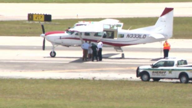 plane.jpg 