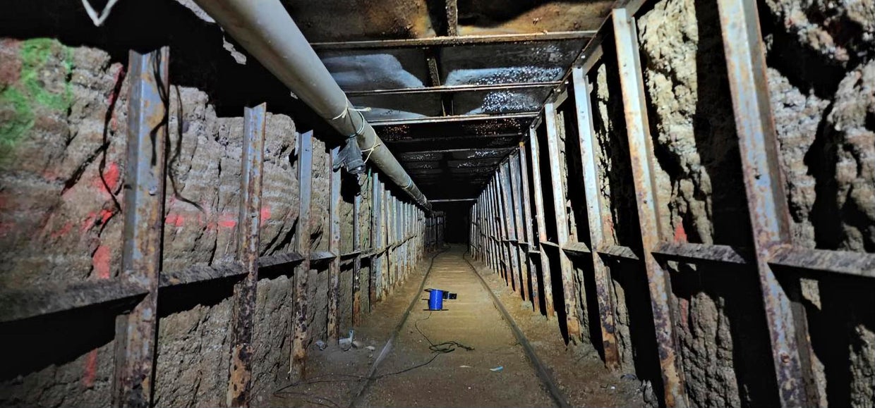 Border Tunnel 