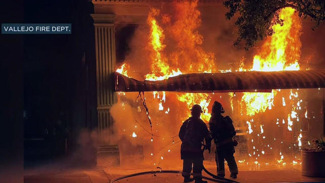 vallejo-arson-fire-vallejo-fire-dept.jpg 