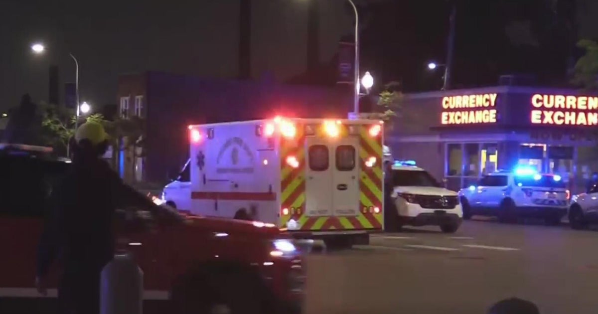 13-year-old boy in hospital after he was shot by Chicago Police - CBS ...