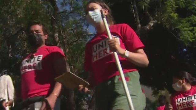 Los Angeles hotel workers demonstrate for better pay, work conditions 