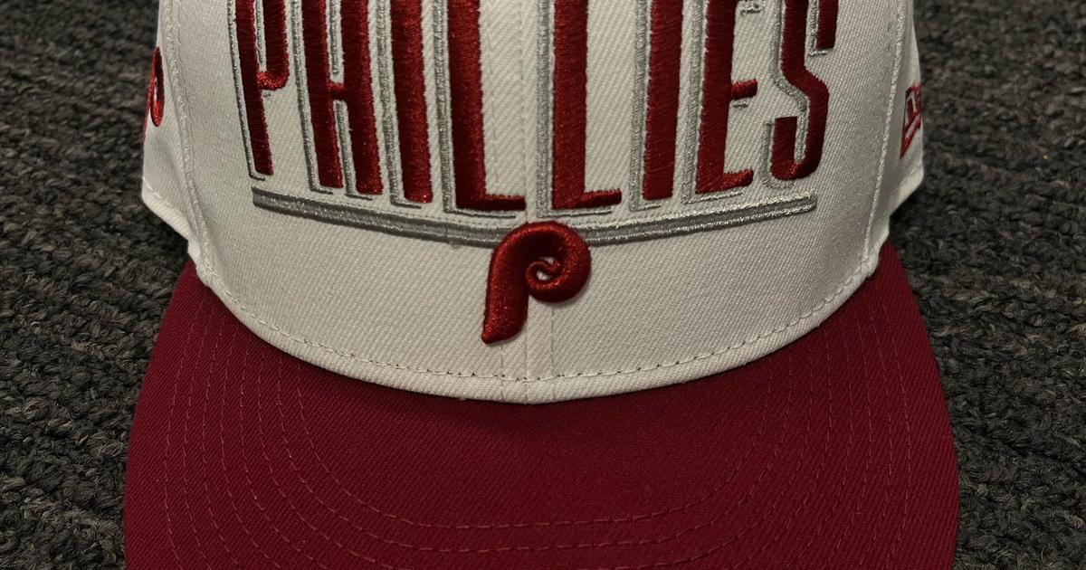 Phillies' Bryce Harper Asks For Fan's Hat, Trades His Own - CBS