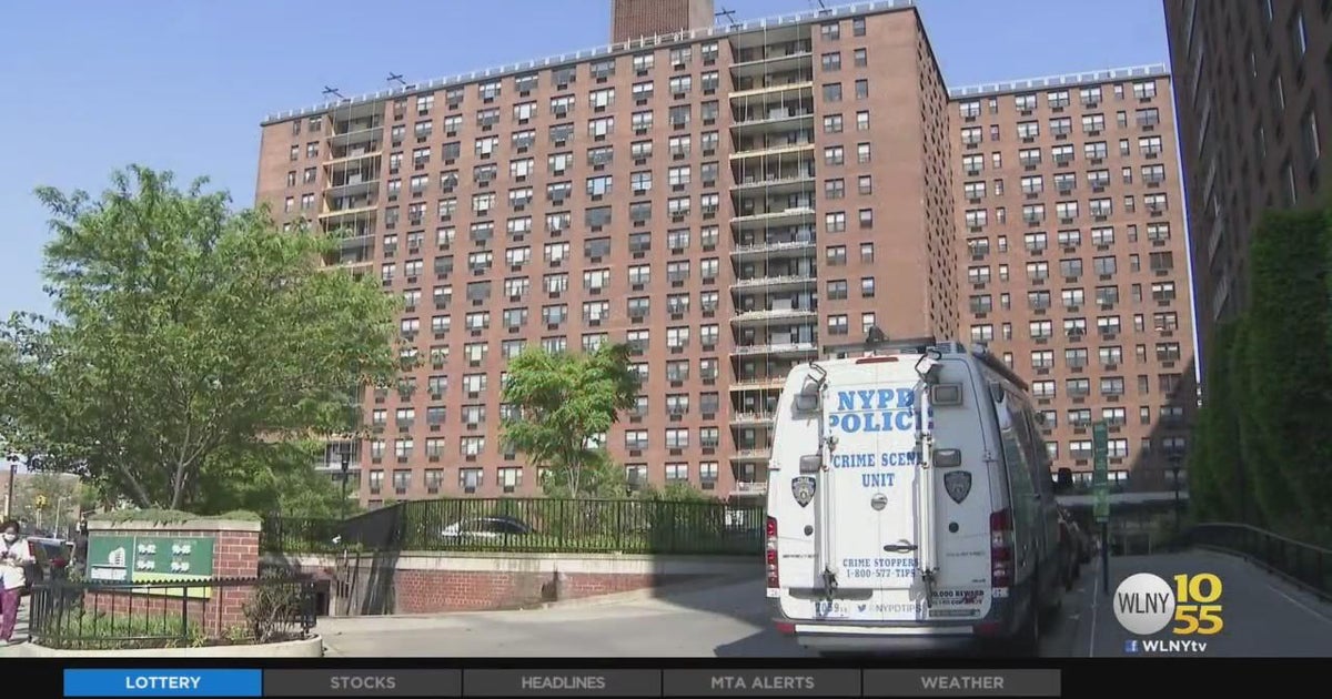 Man shot and killed inside Queens apartment building complex CBS New York