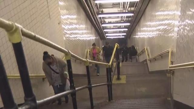 subway-181st-street-station-stairs-rozner-1.jpg 