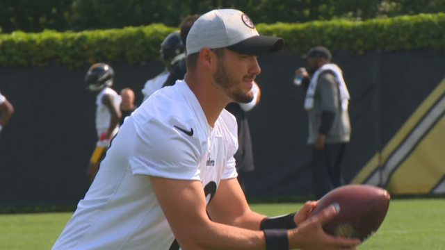mitch-trubisky-steelers-practice.png 