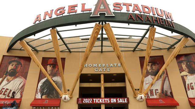 Anaheim Stadium 