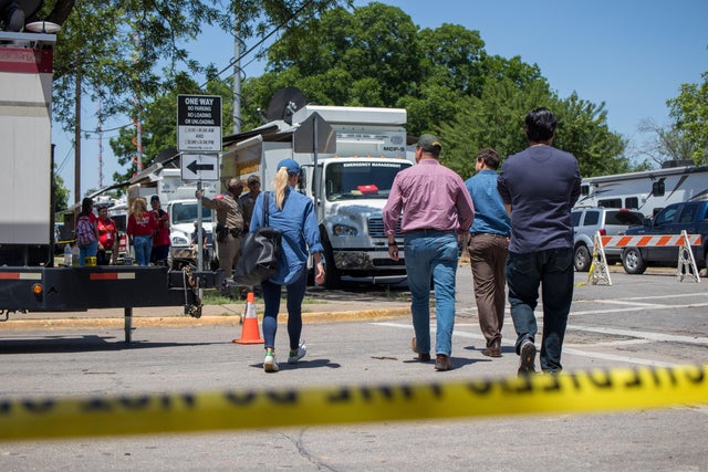 Uvalde school shooting 