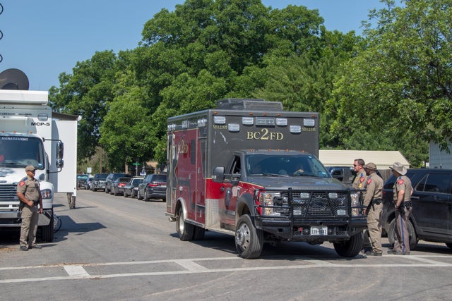 Uvalde school shooting 