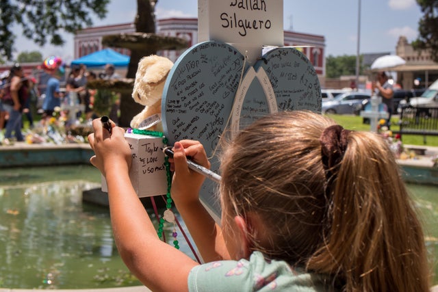 Uvalde school shooting 