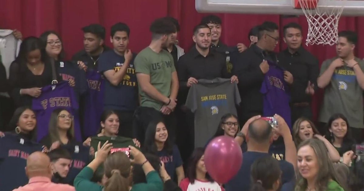 Oakland high school senior class achieves 100 acceptance to 4year