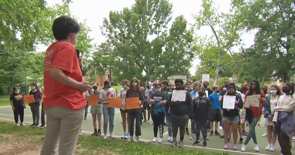 Texas School Shooting Gunman was inside classroom for nearly an hour